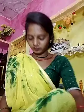 Hot bbbb online show from October 3, 2025, 10:11 pm