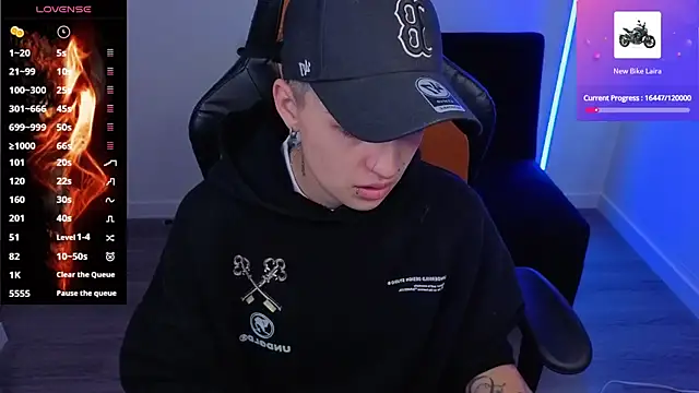 imlaiaaa online show from October 5, 2025, 9:49 pm