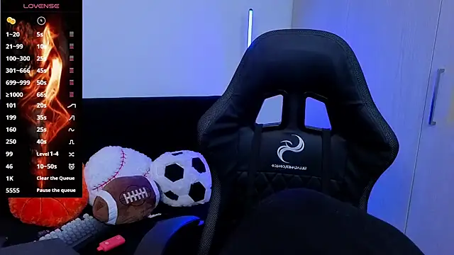 imlaiaaa online show from November 24, 2025, 11:27 pm