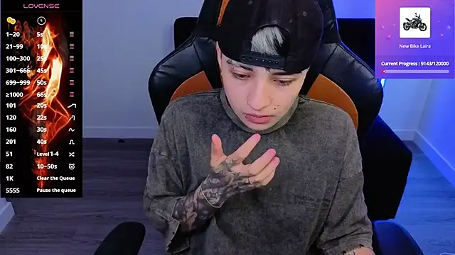 imlaiaaa online show from October 3, 2025, 9:27 pm