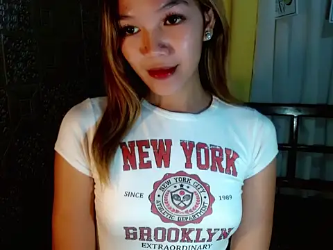 gorgeouswella online show from May 12, 2026, 6:47 pm
