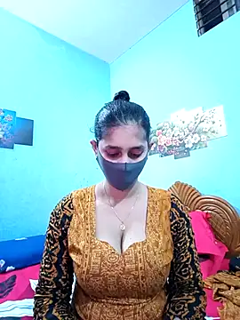 Cute Faria online show from February 12, 2026, 8:47 am