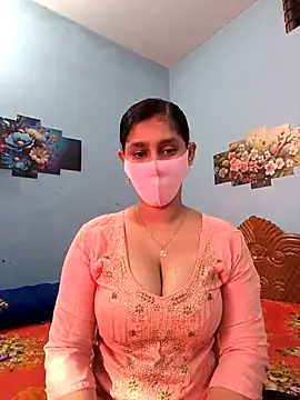Snapshot of Cute_Faria chatting on May 12, 2026, 1:24 am Cute Faria online show from May 12, 2026, 1:24 am