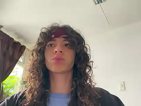 Snapshot of camille_delrey chatting on October 16, 2025, 4:48 pm camille delrey online show from October 16, 2025, 4:48 pm