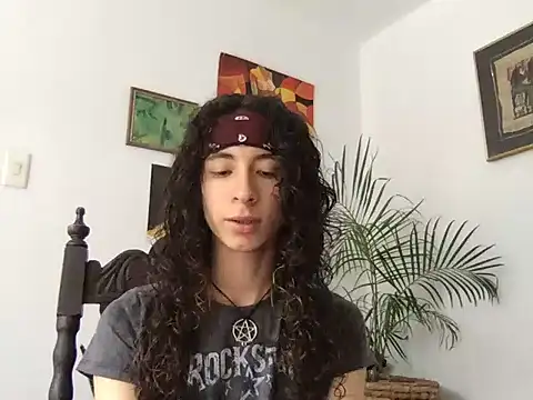 Snapshot of camille_delrey chatting on November 7, 2025, 5:17 pm camille delrey online show from November 7, 2025, 5:17 pm