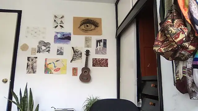 Snapshot of camille_delrey chatting on February 12, 2026, 4:18 pm camille delrey online show from February 12, 2026, 4:18 pm