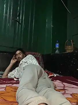 lyath3245 online show from March 9, 2026, 10:13 pm