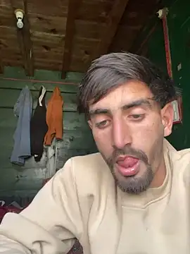 lyath3245 online show from February 28, 2026, 9:09 am