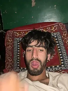 lyath3245 online show from February 25, 2026, 7:47 pm