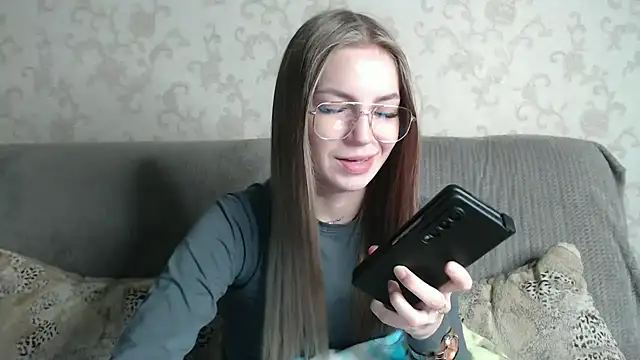 Snapshot of HitGyrl chatting on May 6, 2026, 1:09 am HitGyrl online show from May 6, 2026, 1:09 am