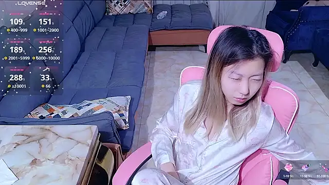 Deserve E online show from October 6, 2025, 8:04 am