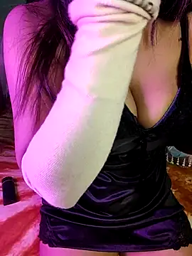 cute-sumi online show from October 18, 2025, 7:49 pm