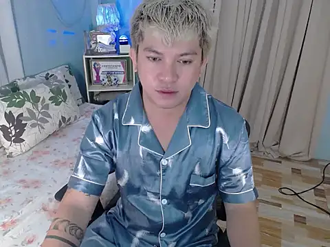 Snapshot of Fuckboii_intown chatting on November 30, 2025, 1:45 pm Fuckboii intown online show from November 30, 2025, 1:45 pm