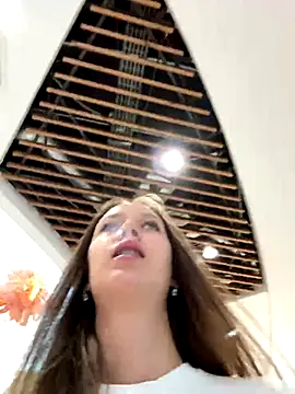 Snapshot of ElliRose chatting on November 1, 2025, 6:08 am ElliRose online show from November 1, 2025, 6:08 am