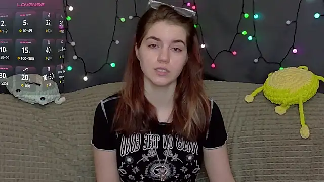 Snapshot of ElzaBlis chatting on January 7, 2026, 3:06 pm ElzaBlis online show from January 7, 2026, 3:06 pm