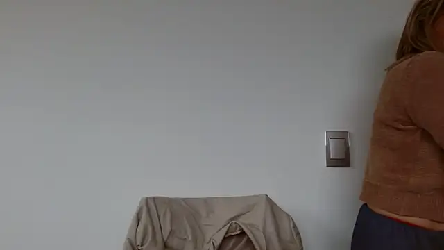 linda-mature43 online show from September 18, 2025, 2:31 pm