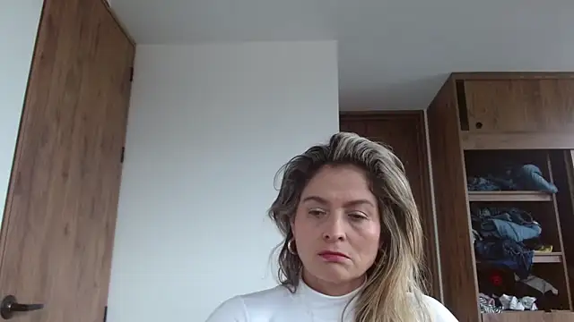 linda-mature43 online show from November 10, 2025, 4:12 pm