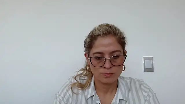 linda-mature43 online show from September 22, 2025, 4:46 pm