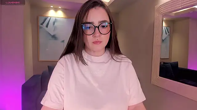 SarahRhodes  online show from September 30, 2025, 7:42 pm