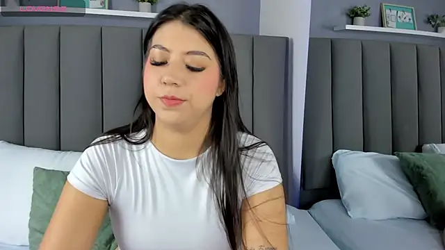 anagil  online show from November 27, 2025, 1:44 pm