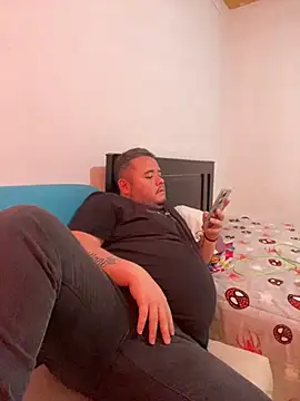 Chimbo-1996 online show from September 8, 2025, 5:01 pm