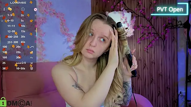 Rina Panic online show from November 17, 2025, 1:09 am