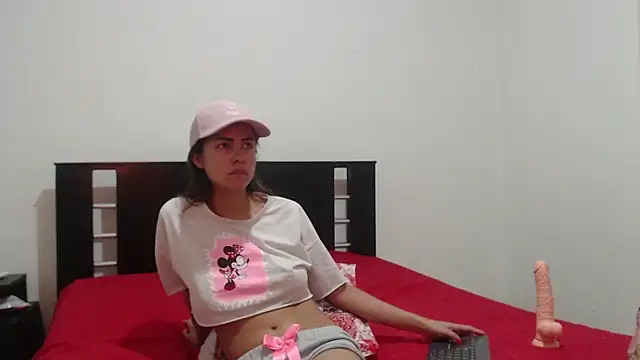 nathaly jones  online show from October 17, 2025, 12:07 pm