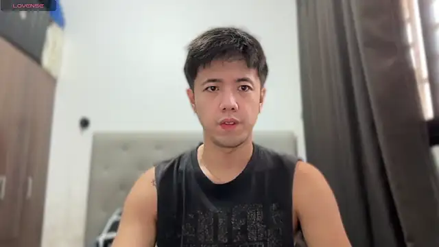 Snapshot of Addictiveboi chatting on July 6, 2026, 3:24 am Addictiveboi online show from July 6, 2026, 3:24 am