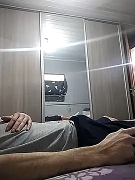 12dery online show from October 13, 2025, 2:29 pm