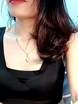 Hinna x online show from April 2, 2026, 2:08 am