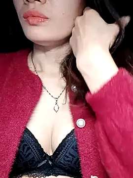 Hinna x online show from December 17, 2025, 8:58 pm