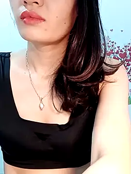 Snapshot of Hinna_x chatting on April 18, 2026, 10:21 pm Hinna x online show from April 18, 2026, 10:21 pm