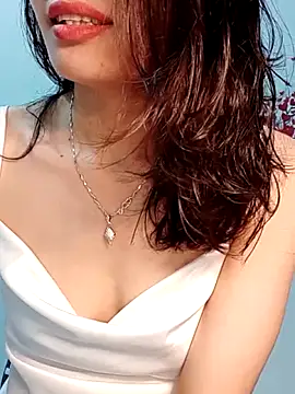 Hinna x online show from April 2, 2026, 2:46 pm