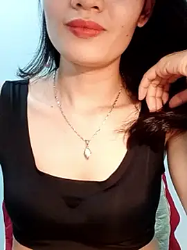 Hinna x online show from April 5, 2026, 2:29 am