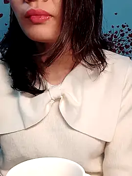 Hinna x online show from February 20, 2026, 10:33 pm