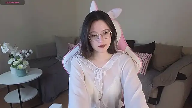 EsmaWonka online show from November 13, 2025, 7:12 am