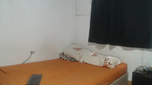 RuiMaddoox online show from October 20, 2025, 7:14 pm