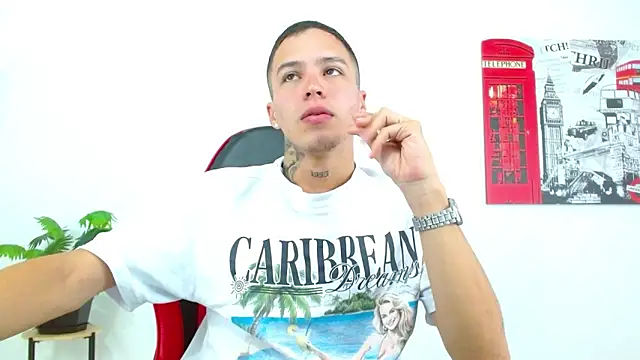 Cumandres18 online show from April 20, 2026, 2:40 pm