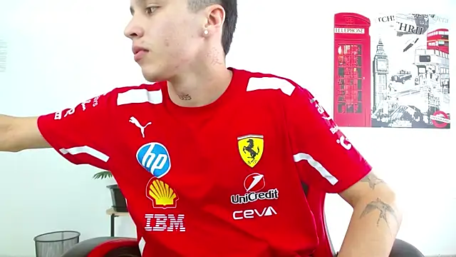 Cumandres18 online show from November 29, 2025, 2:17 pm