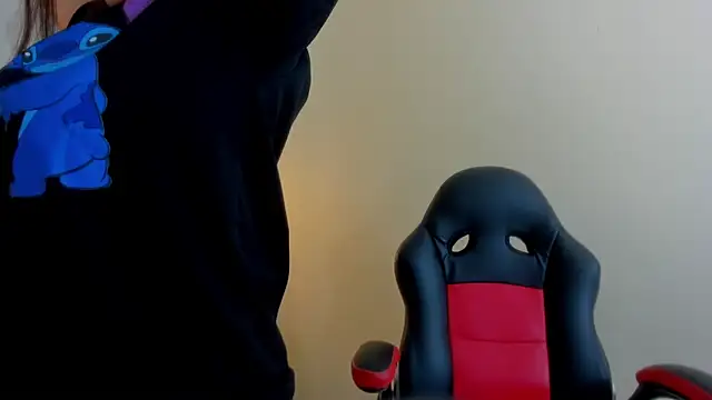 GIANAMILLER6 online show from February 18, 2026, 12:23 pm