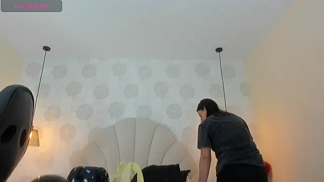 GIANAMILLER6 online show from March 7, 2026, 12:10 pm