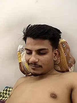 Snapshot of KaranSingh0m chatting on May 7, 2026, 9:51 pm KaranSingh0m online show from May 7, 2026, 9:51 pm