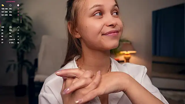 OdellaGillingham online show from October 2, 2025, 6:55 pm