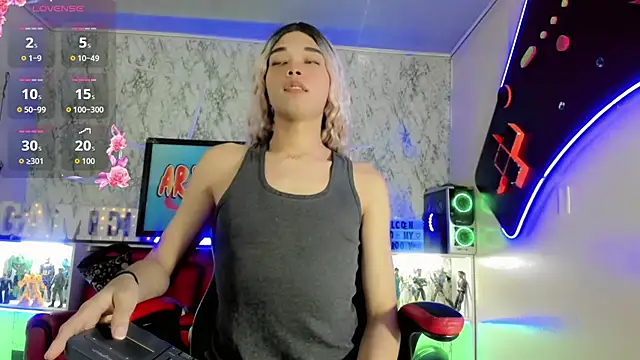 Snapshot of Madison_Mujica chatting on October 13, 2025, 11:23 am Madison Mujica online show from October 13, 2025, 11:23 am