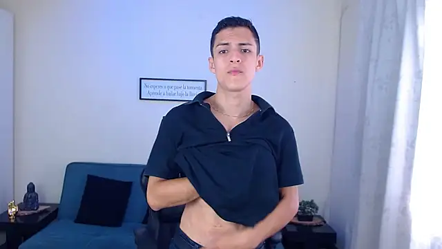 Snapshot of Matiius18 chatting on October 29, 2025, 1:54 pm Matiius18 online show from October 29, 2025, 1:54 pm