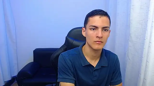 Matiius18 online show from April 6, 2026, 2:07 pm