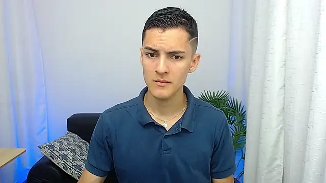 Snapshot of Matiius18 chatting on October 8, 2025, 2:07 pm Matiius18 online show from October 8, 2025, 2:07 pm