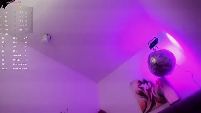 Snapshot of Lola_wish1 chatting on November 18, 2025, 4:16 am Lola wish1 online show from November 18, 2025, 4:16 am