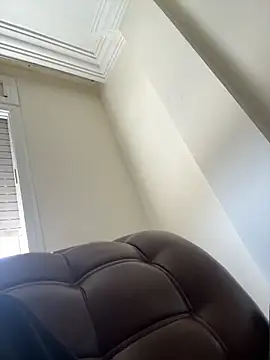 Rabroba89six online show from September 17, 2025, 12:51 pm