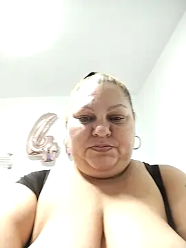 Miasmithr online show from November 28, 2025, 1:22 pm